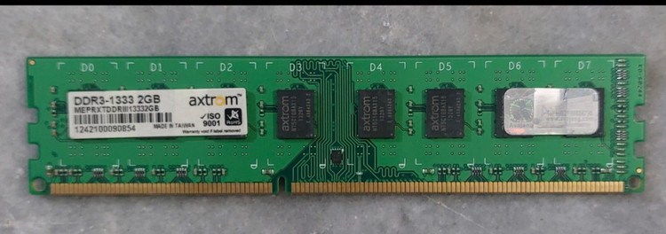 رم ۲ گیگ DDR3 دسکتاپ برند axtrom دو ور چیپ اورجینال استوک کاملا سالم