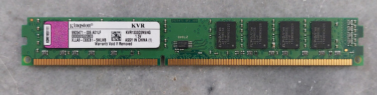 رم ۴ گیگ DDR3 دسکتاپ برند کینگستون دو ور چیپ اورجینال استوک کاملا سالم