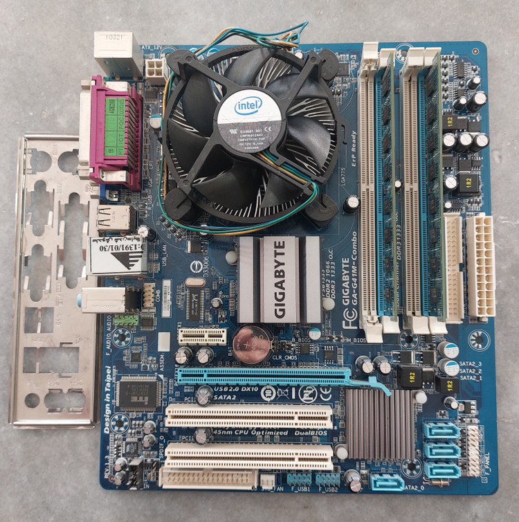 مادربرد ddr3 کومبو گیگابایت مدل G41M-Combo استوک کاملا سالم همراه فن و Cpu E7500 و ۴ گیگ رم ddr3