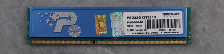 رم دسکتاپ ۲ گیگ ddr3 باس 1333 برند پاتریوت یک ور چیپ اورجینال استوک