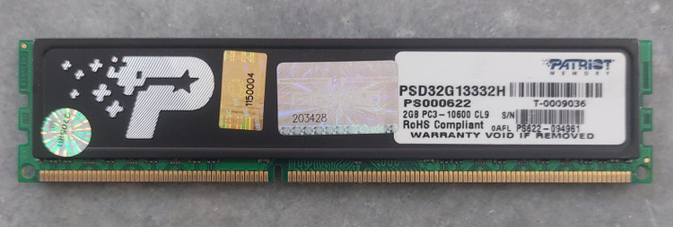 رم دسکتاپ ۲ گیگ ddr3 باس 1333 برند پاتریوت دو ور چیپ اورجینال استوک