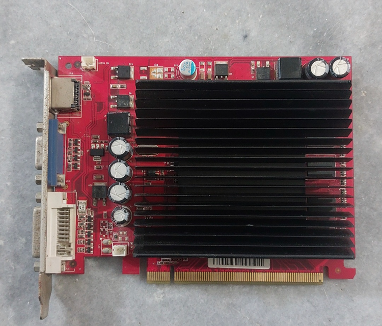 کارت گرافیک ۱ گیگ ddr2 مدل 9400GT 128bit