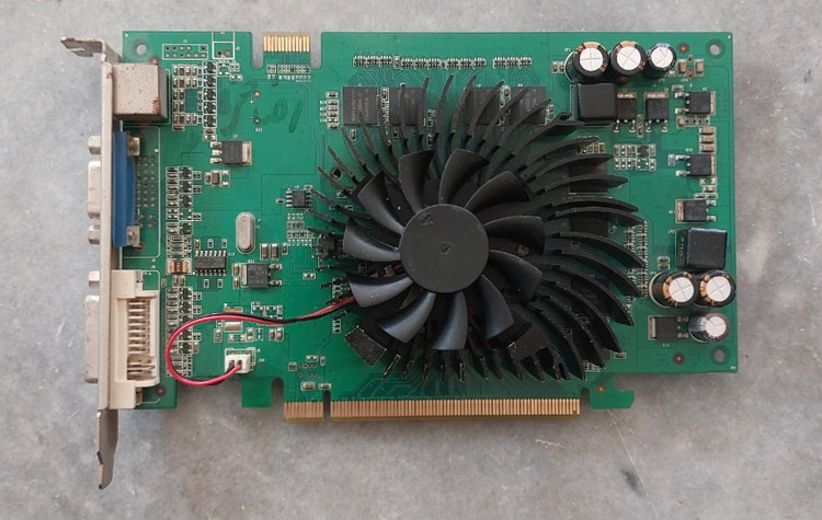 کارت گرافیک 512 مگابایت ddr2 مدل 8500Gt 128bit