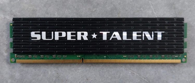 رم ۲ گیگ ddr3 دسکتاپ هتسینک دار باس ۱۳۳۳ برند سوپرتلنت اورجینال استوک کاملا سالم
