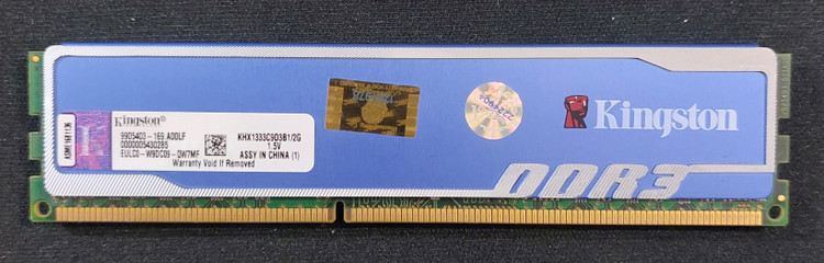 رم ۲ گیگ DDR3 دسکتاپ باس۱۳۳۳ هتسینک دار برند کینگستون اورجینال استوک کاملا سالم