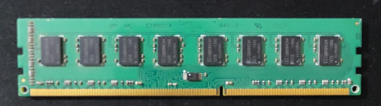 رم ۲ گیگ ddr3 دسکتاپ باس ۱۳۳۳ برند carry دو ور چیپ اورجینال استوک