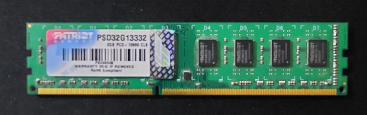 رم دسکتاپ ۲ گیگ ddr3 باس 1333 برند پاتریوت دو ور چیپ اورجینال استوک