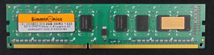 رم دسکتاپ ۲ گیگ ddr3 باس 1333 برند simmtornic دو ور چیپ اورجینال استوک