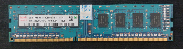 رم ۲ گیگ DDR3 دسکتاپ برند hynix یک ور چیپ اورجینال استوک کاملا سالم