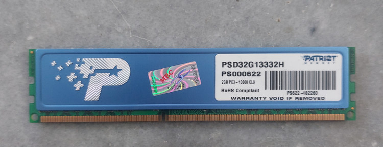 رم دسکتاپ ۲ گیگ ddr3 باس 1333 برند پاتریوت دو ور چیپ اورجینال استوک