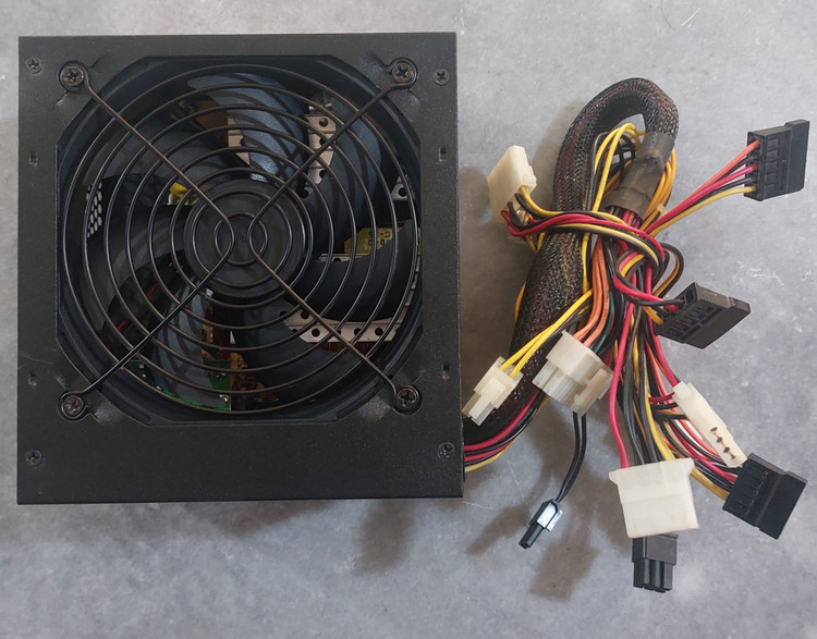 پاور الگانس 350 وات مدل p5-1100w کاملا سالم استوک
