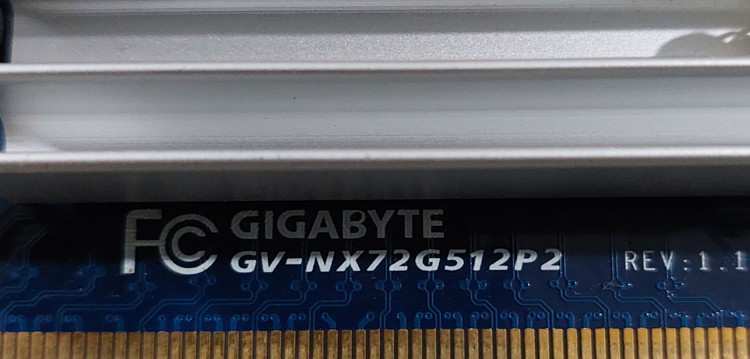 کارت گرافیک 256 مگابایت گیگابایت مدل 7200GS سوکت DDR2