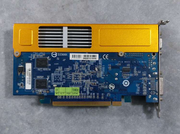کارت گرافیک 256 مگابایت گیگابایت مدل 7200GS سوکت DDR2