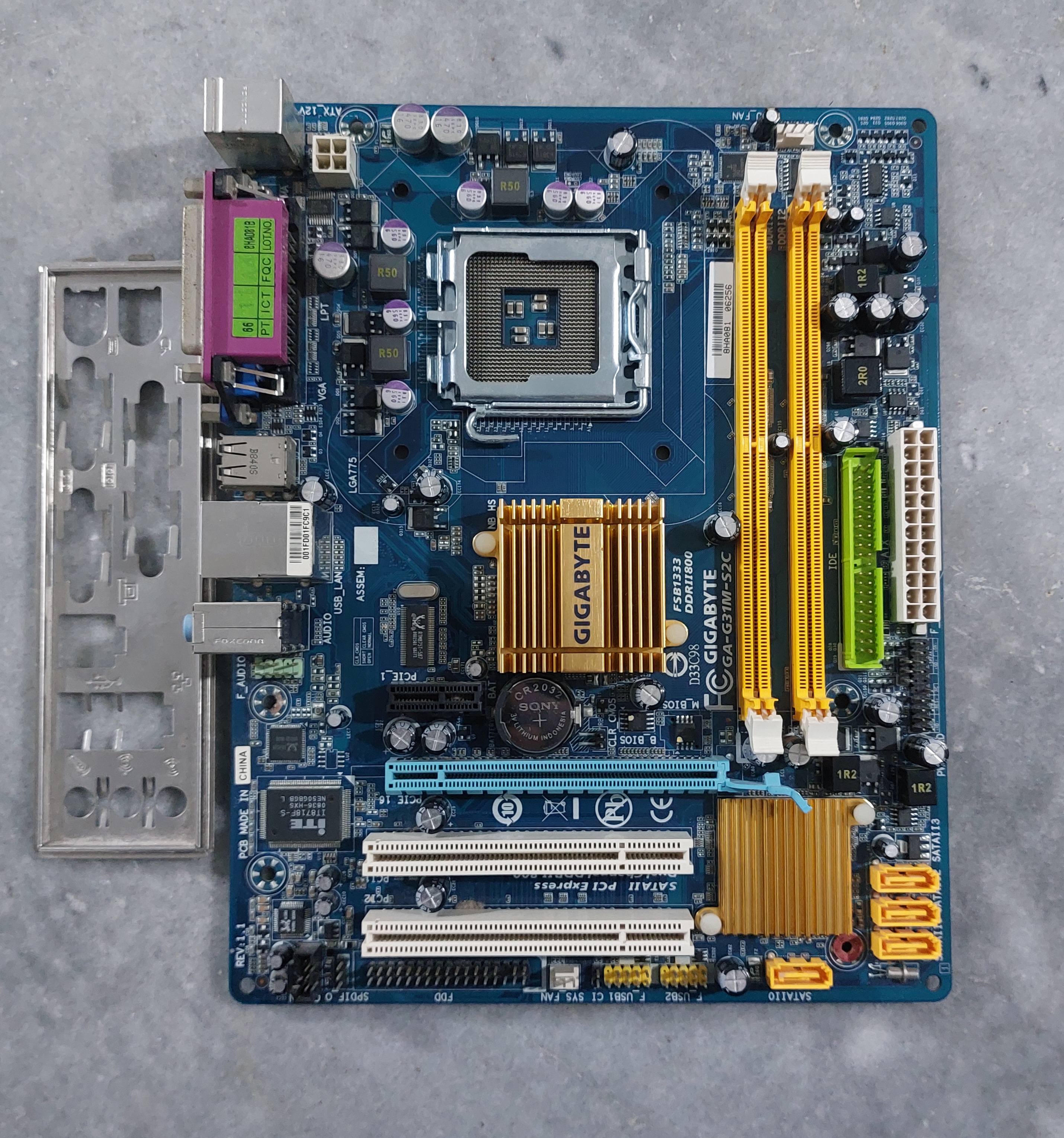 مادربرد ddr2 گیگابایت مدل G31M- S2C استوک کاملا سالم