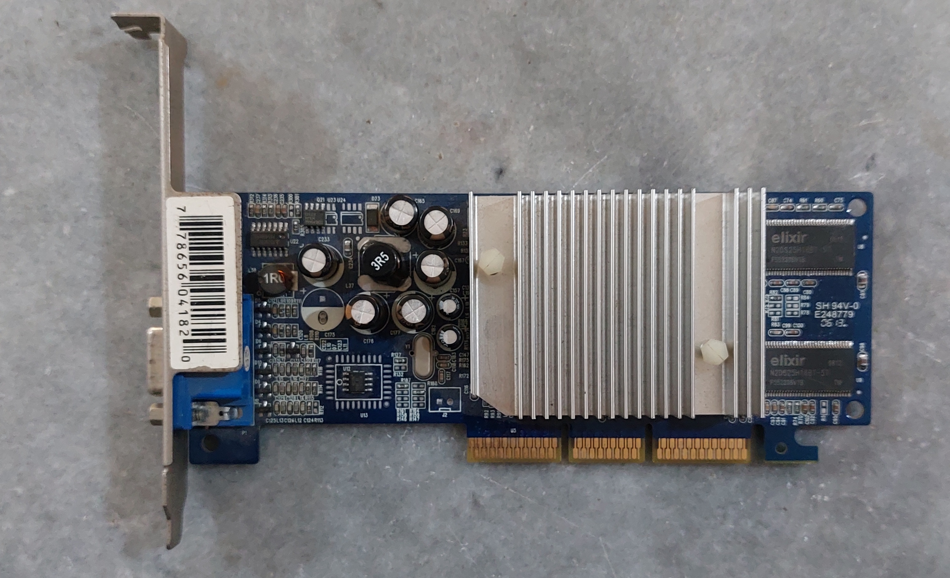 کارت گرافیک 256 مگابایت الیکسیر مدل FX 5200 سوکت AGP DDR1