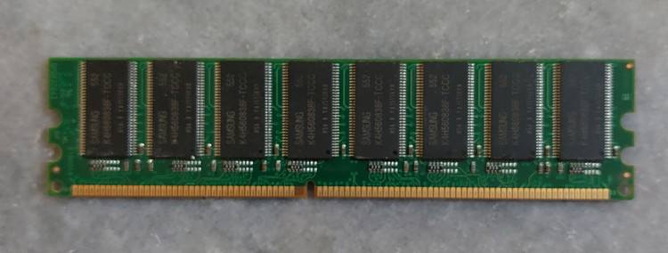 رم 512 مگابایت DDR1 دسکتاپ برند سامسونگ دو ور چیپ اورجینال استوک کاملا سالم