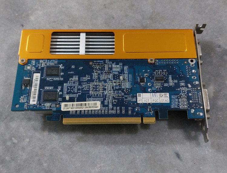 کارت گرافیک ۱۲۸ مگابايت ۷۱۰۰ gs گیگابایت ddr2