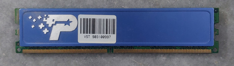 رم ۲ گیگ ddr2 دسکتاپ برند پاتریوت اورجینال استوک کاملا سالم