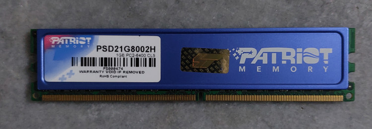رم 1 گیگ ddr2 دسکتاپ برند پاتریوت اورجینال استوک کاملا سالم