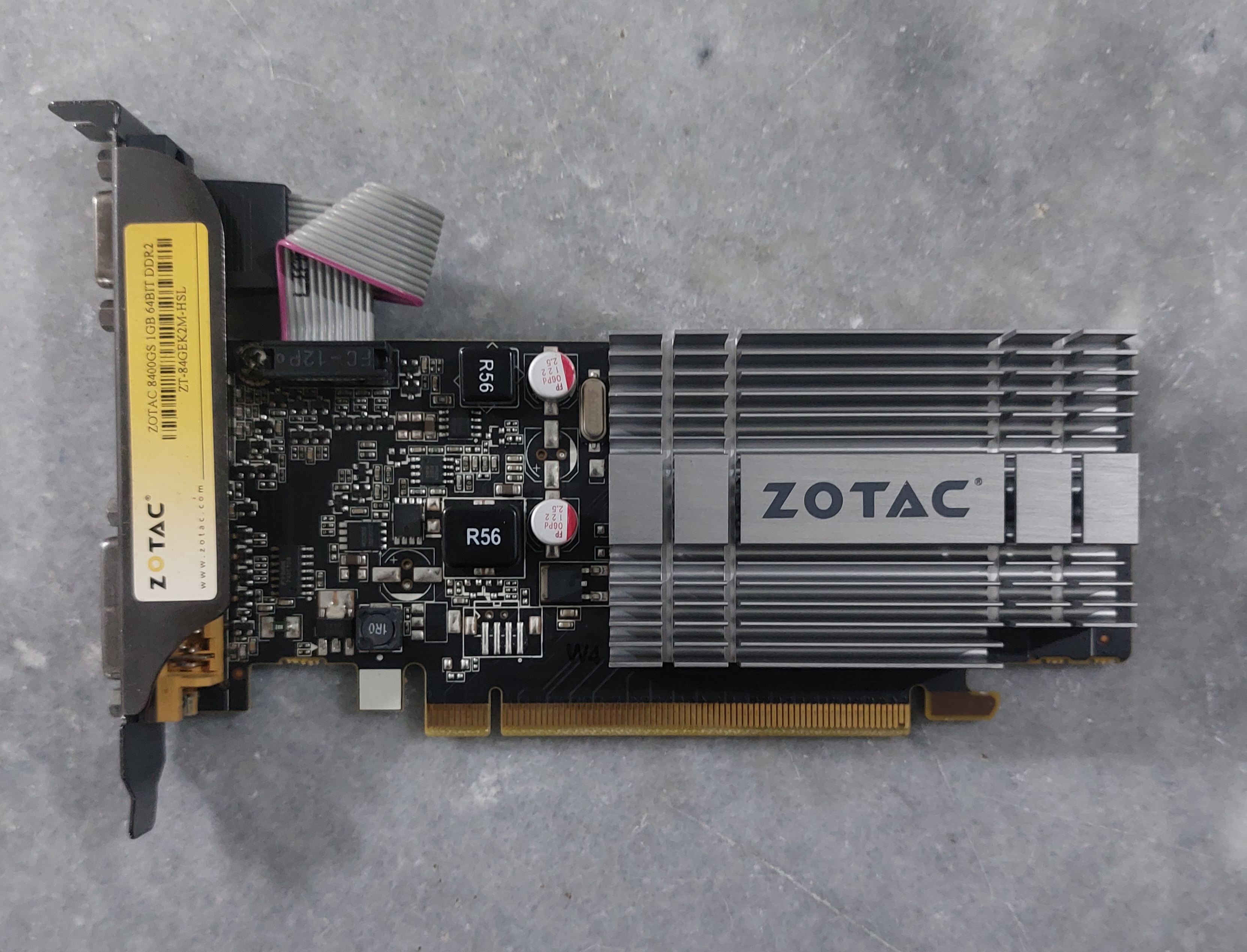 کارت گرافیک ۱ گیگ DDR2 مدل ZOTAC 8400GS
