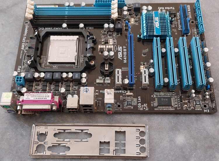 مادربرد ddr3 ایسوس مدل M4N68T استوک کاملا سالم