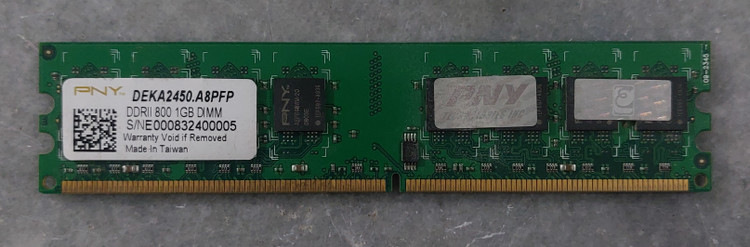 رم 1 گیگ ddr2 دسکتاپ برند پی ان وای دو ور چیپ اورجینال استوک کاملا سالم